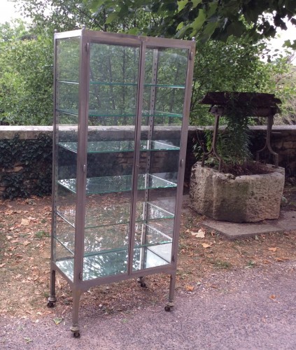 Ancienne vitrine de médecin (vendue)