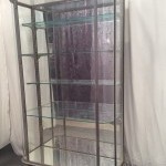 Ancienne grande vitrine de magasin.