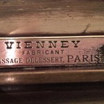 Ancienne vitrine de magasin de luxe
