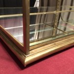 Grosse vitrine ancienne de comptoir de magasin.(réservé CP)