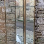 Ancienne vitrine de magasin (réservée D.T)