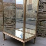 Ancienne vitrine de magasin (réservée D.T)