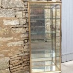Ancienne vitrine de magasin (réservée D.T)