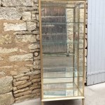 Ancienne vitrine de magasin (réservée D.T)