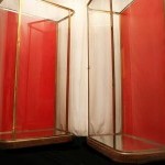 Paire de grandes vitrines anciennes de magasin(vendues)