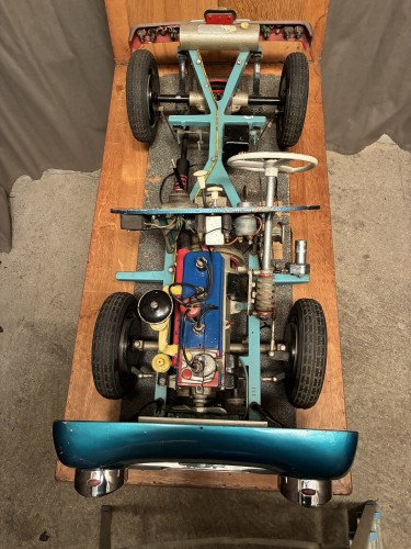 Ancienne voiture didactique.