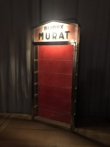 Ancienne vitrine de magasin, bijouterie.