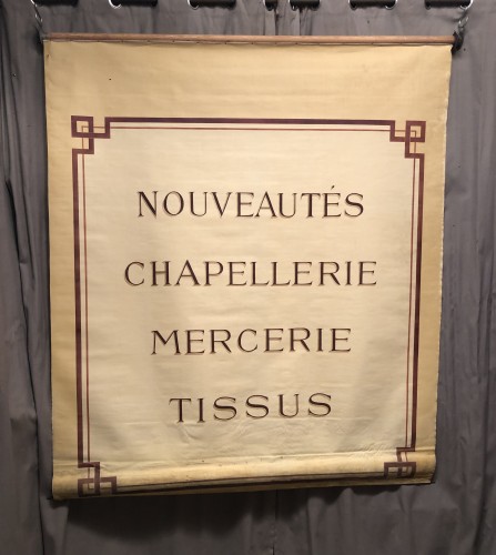 Ancien store de magasin.