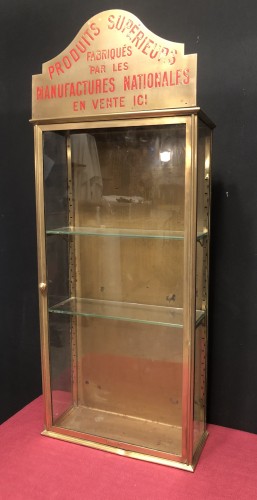 Ancienne vitrine de bureau de tabac.(vendue)