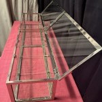 Ancienne vitrine de confiseur.