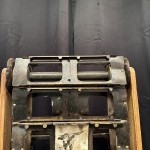 Ancien présentoir à cartes postales.