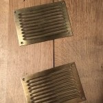 Paire d'anciennes plaques de caisse, rendu-monnaie.