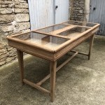 Ancienne grande vitrine de magasin.(réservé)