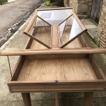 Ancienne grande vitrine de magasin.(réservé)